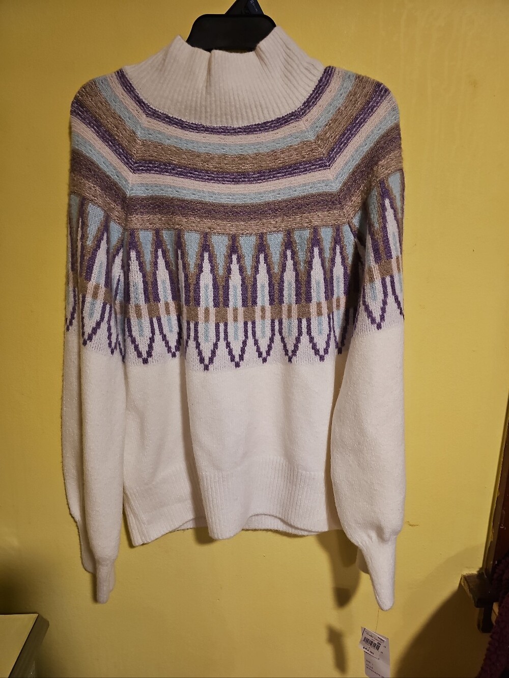 NWT Design 365 Womens Large Cream Mock Neck Purple Blue Pattern Intarsia Sweater